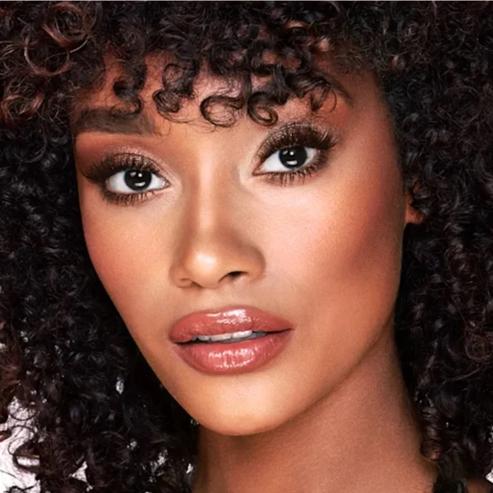 Charlotte Tilbury Cheek to Chic Swish & Pop Blusher in The Climax